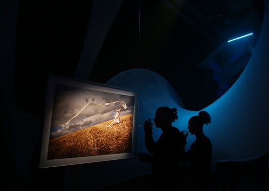 Slava Durak 5D exhibition opens in Moscow