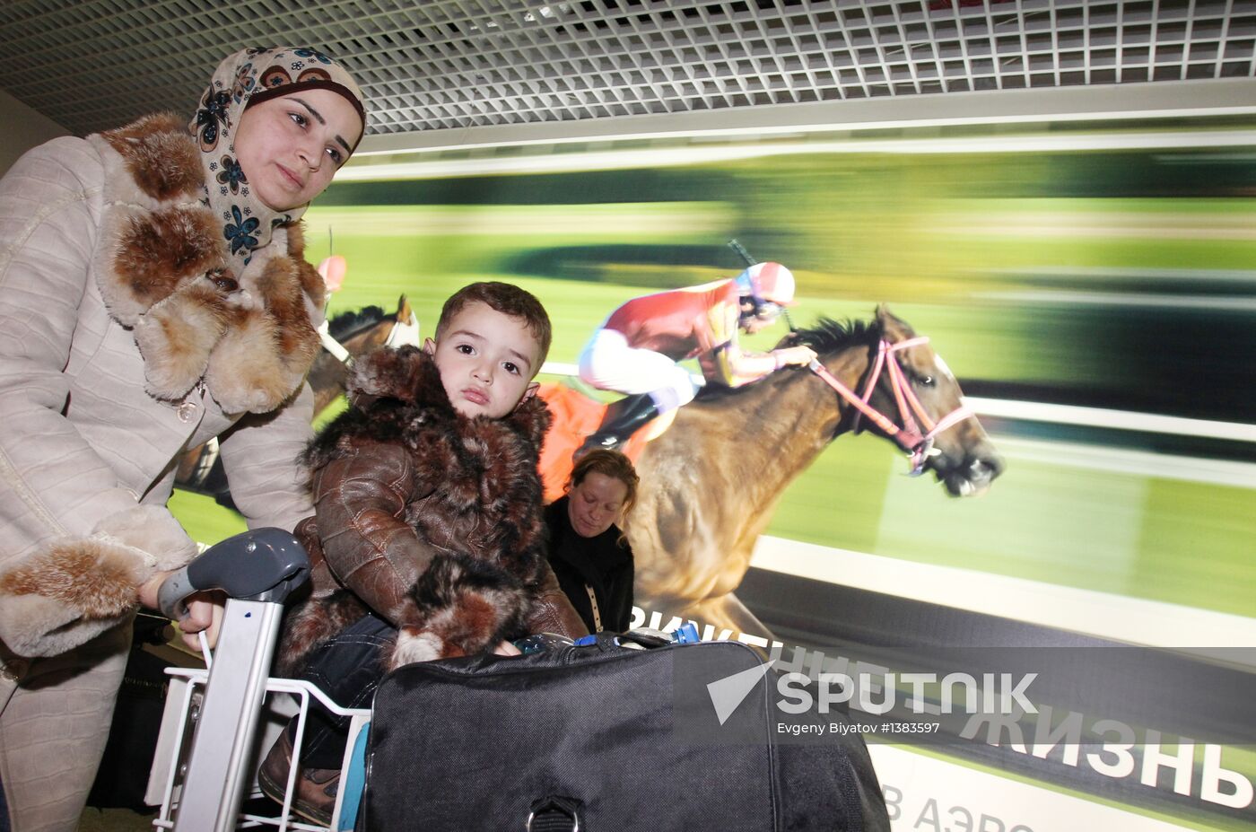 Emergency ministries plane brings Russia/CIS citizens from Syria