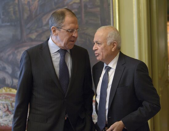 Sergei Lavrov meets with Arab League foreign ministers