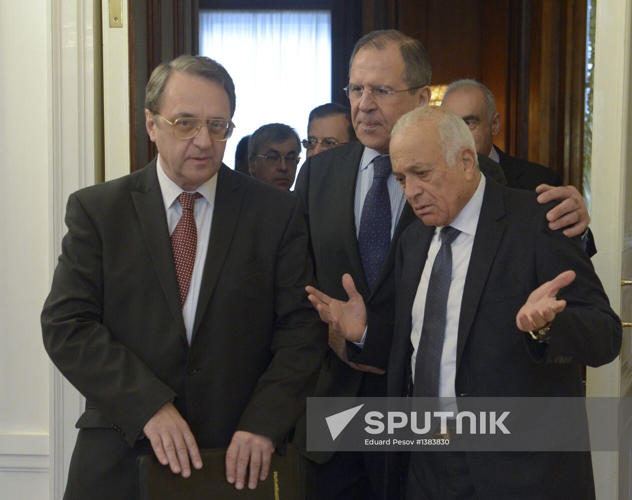 Sergei Lavrov meets with Arab League foreign ministers