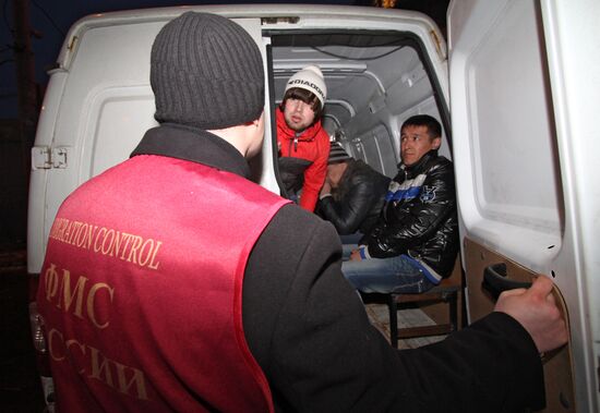 Migration patrol conducts raid in Moscow