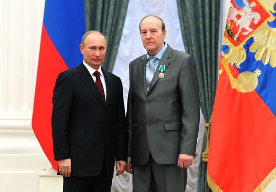 President Vladimir Putin presents state awards in Kremlin