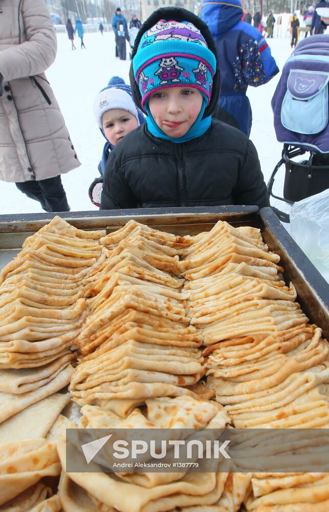 Belarus' interior troops celebrate Butter Week