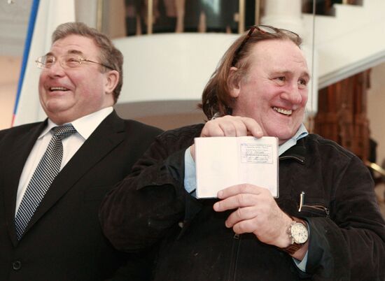 Gerard Depardieu gets permanent registration in Mordovia