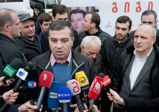 Tbilisi Mayor Georgi Ugulava is charged with embezzlement