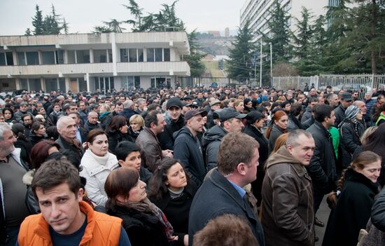 Tbilisi Mayor Georgi Ugulava is charged with embezzlement