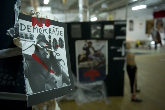 German artist Jonathan Meese presents exhibition in Moscow
