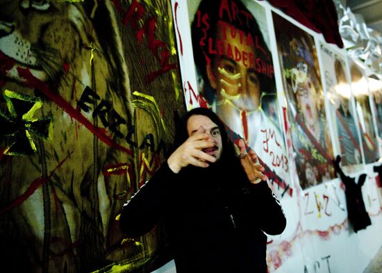 German artist Jonathan Meese presents exhibition in Moscow