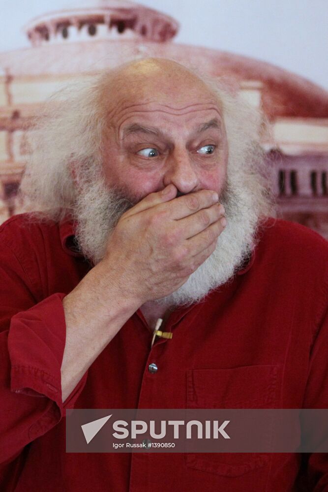 News conference by Vyacheslav Polunin at Circus on Fontanka