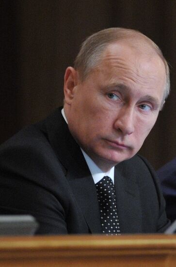 Vladimir Putin during Defense Ministry's board meeting