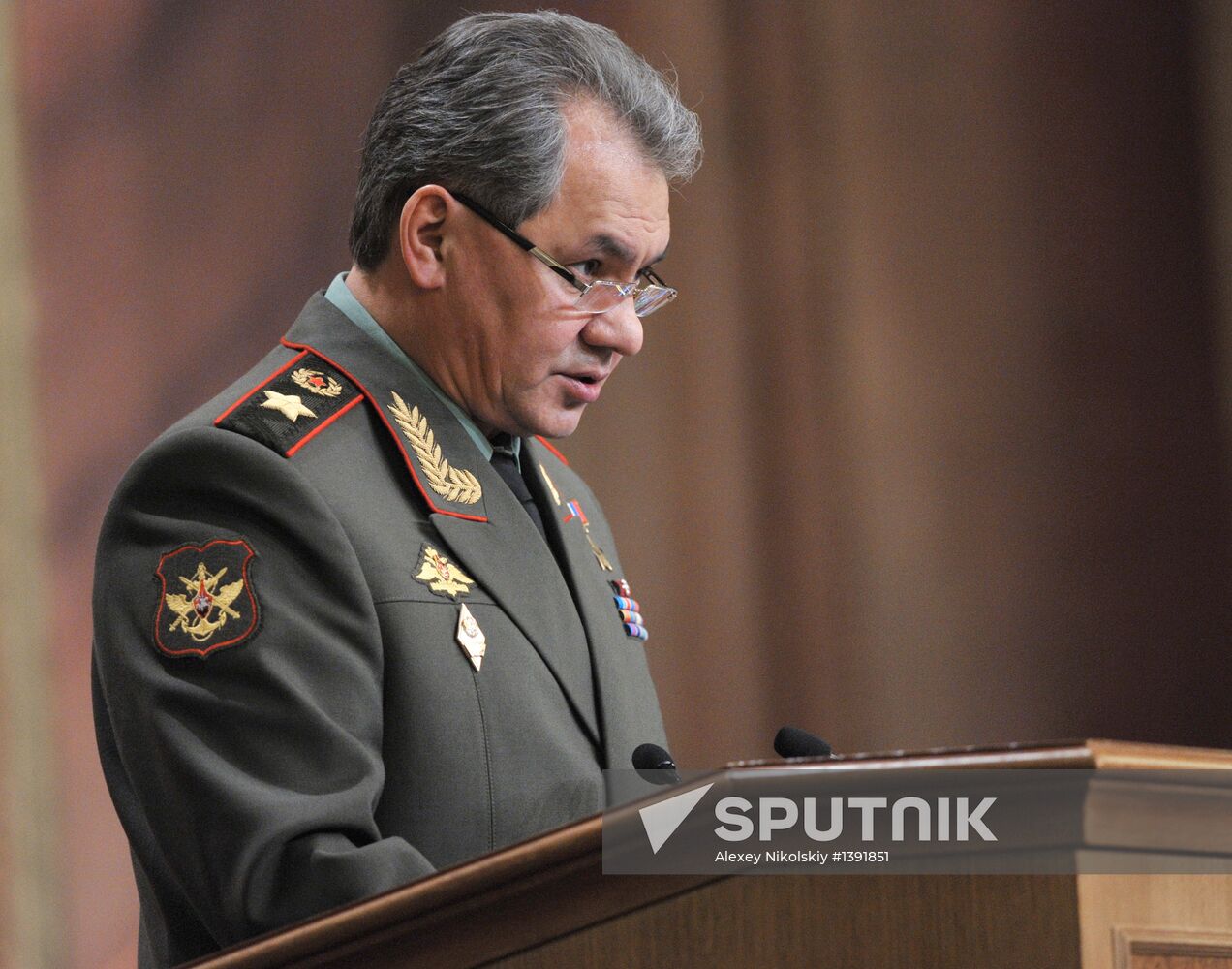 Vladimir Putin during Defense Ministry's board meeting
