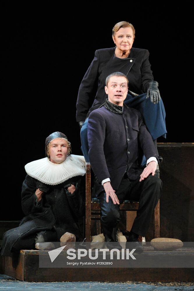 Rehearsal of play "Playing...Schiller"