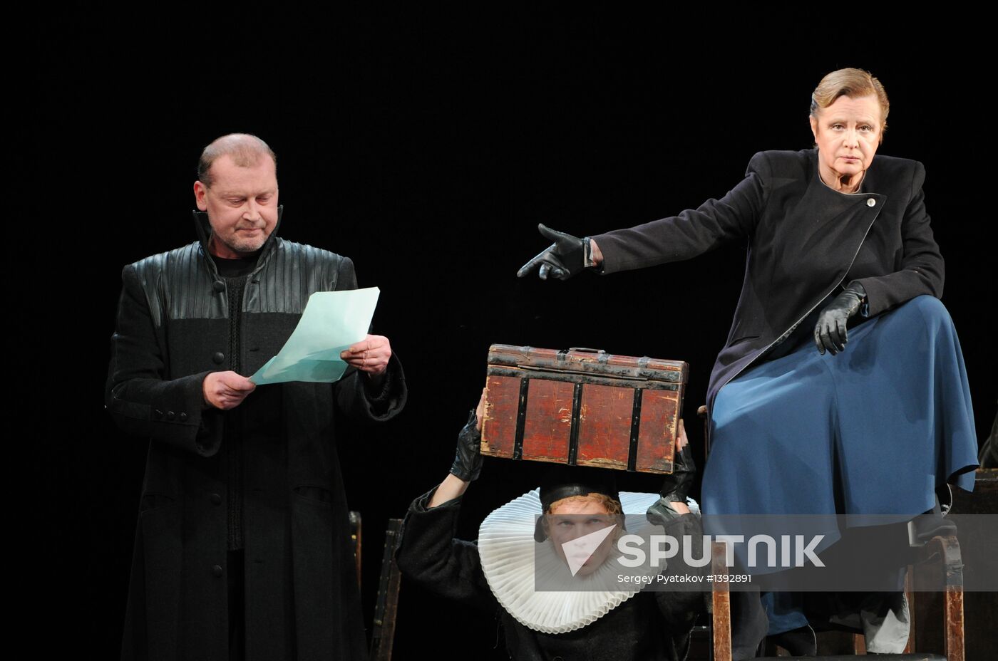 Rehearsal of play "Playing...Schiller"