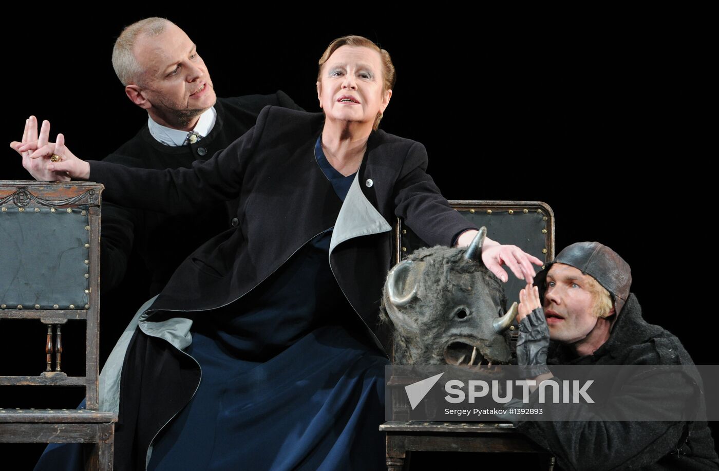 Rehearsal of play "Playing...Schiller"