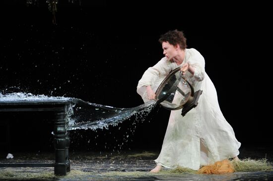 Rehearsal of play "Playing...Schiller"