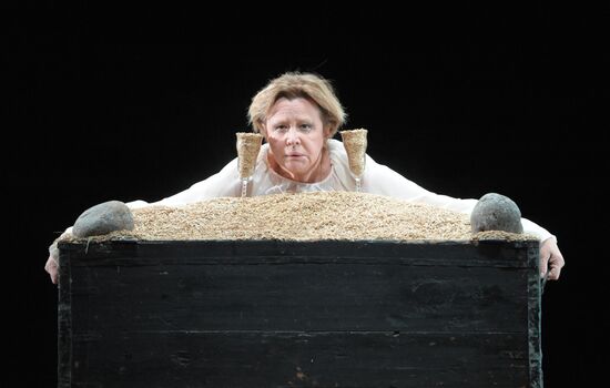 Rehearsal of play "Playing...Schiller"