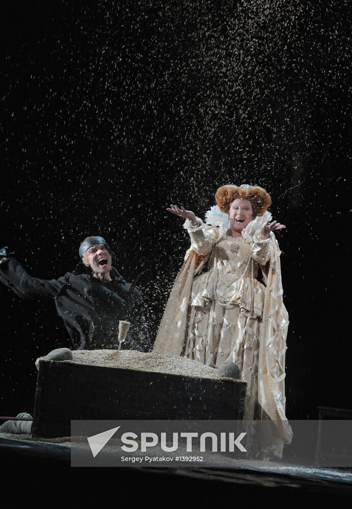 Rehearsal of play "Playing...Schiller"