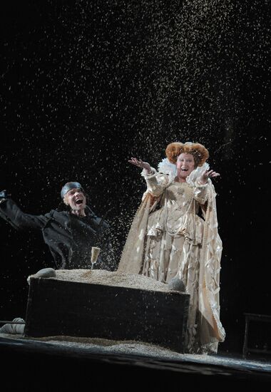 Rehearsal of play "Playing...Schiller"