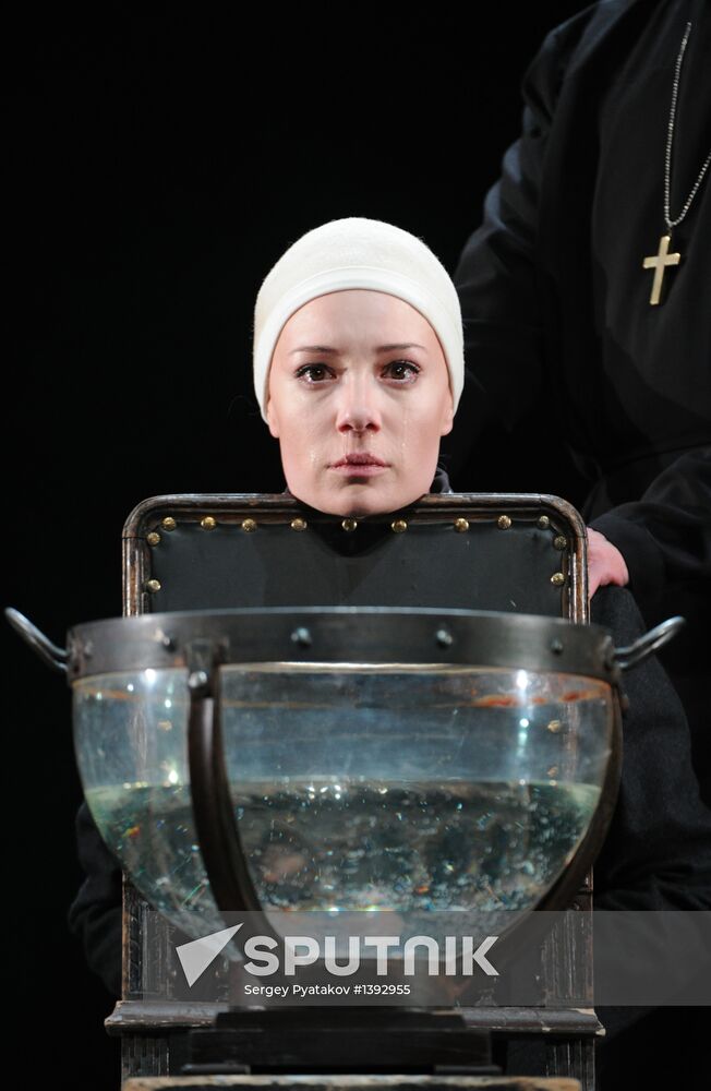 Rehearsal of play "Playing...Schiller"