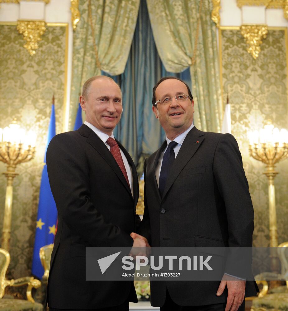 Vladimir Putin meets with Francois Hollande in the Kremlin