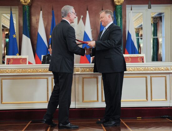 Vladimir Putin meets with Francois Hollande in the Kremlin