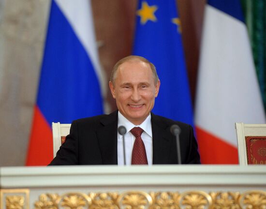 Vladimir Putin meets with Francois Hollande in the Kremlin