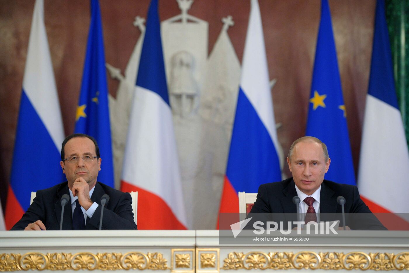 Vladimir Putin meets with Francois Hollande in the Kremlin