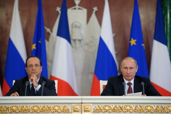 Vladimir Putin meets with Francois Hollande in the Kremlin