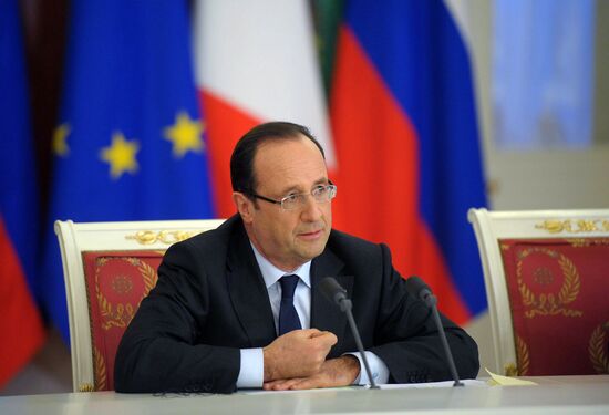 Vladimir Putin meets with Francois Hollande in the Kremlin