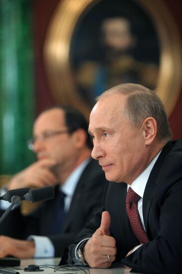 Vladimir Putin meets with Francois Hollande in the Kremlin