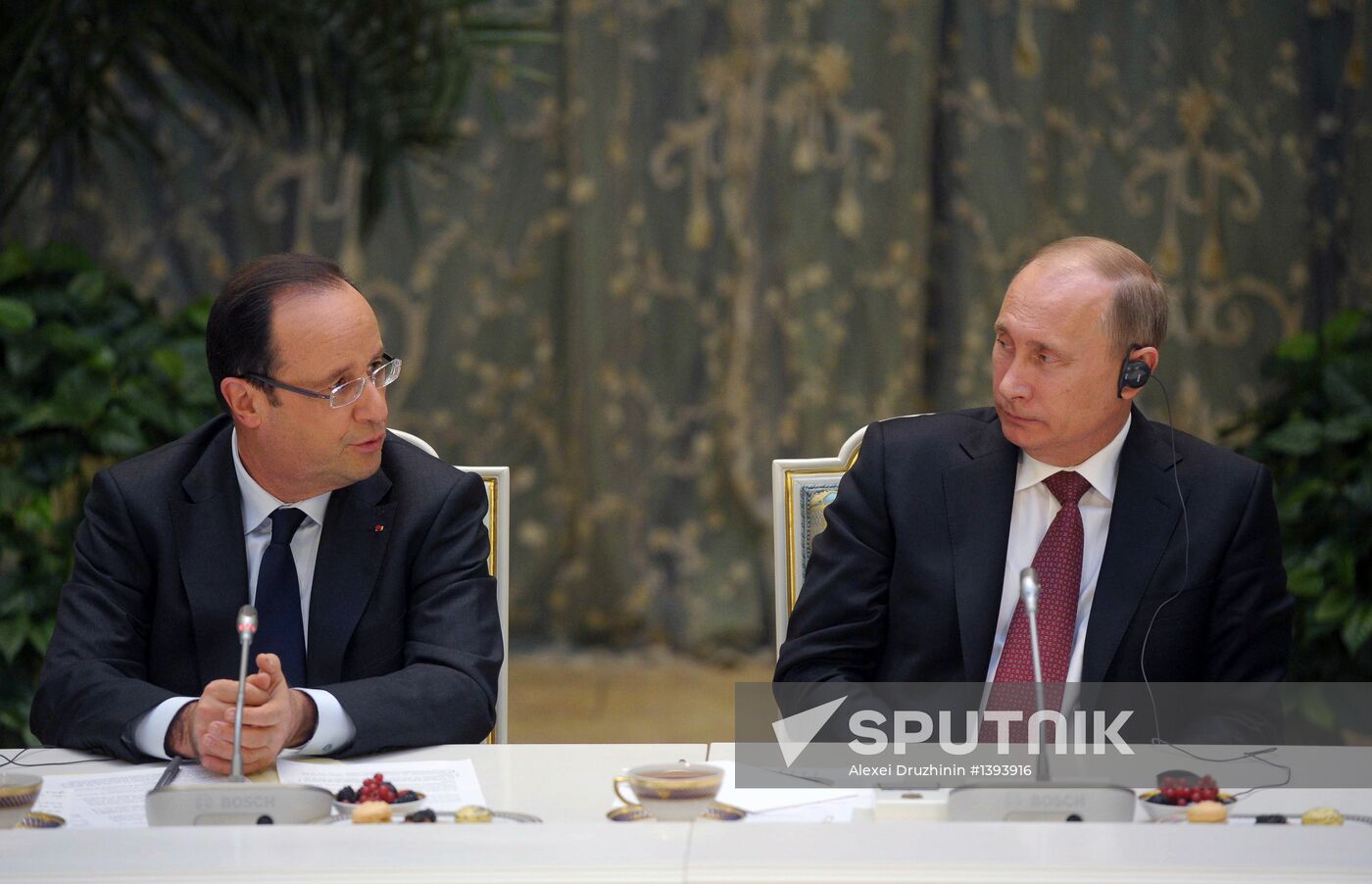 Vladimir Putin meets with Francois Hollande in the Kremlin