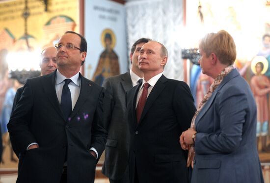 Vladimir Putin meets with Francois Hollande in the Kremlin