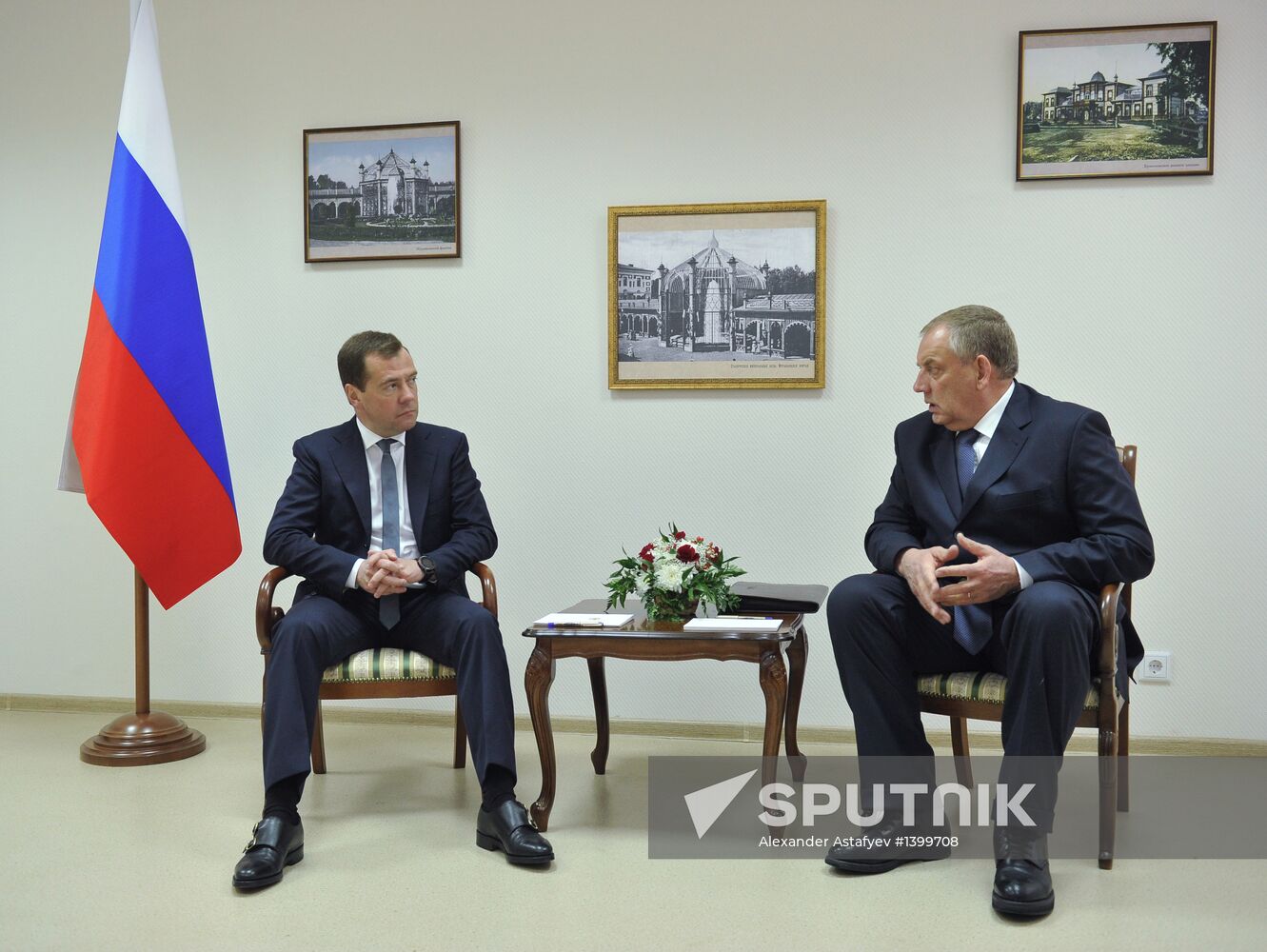 Dmitry Medvedev visits North Western Federal District