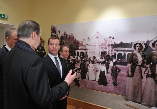 Dmitry Medvedev visits North Western Federal District