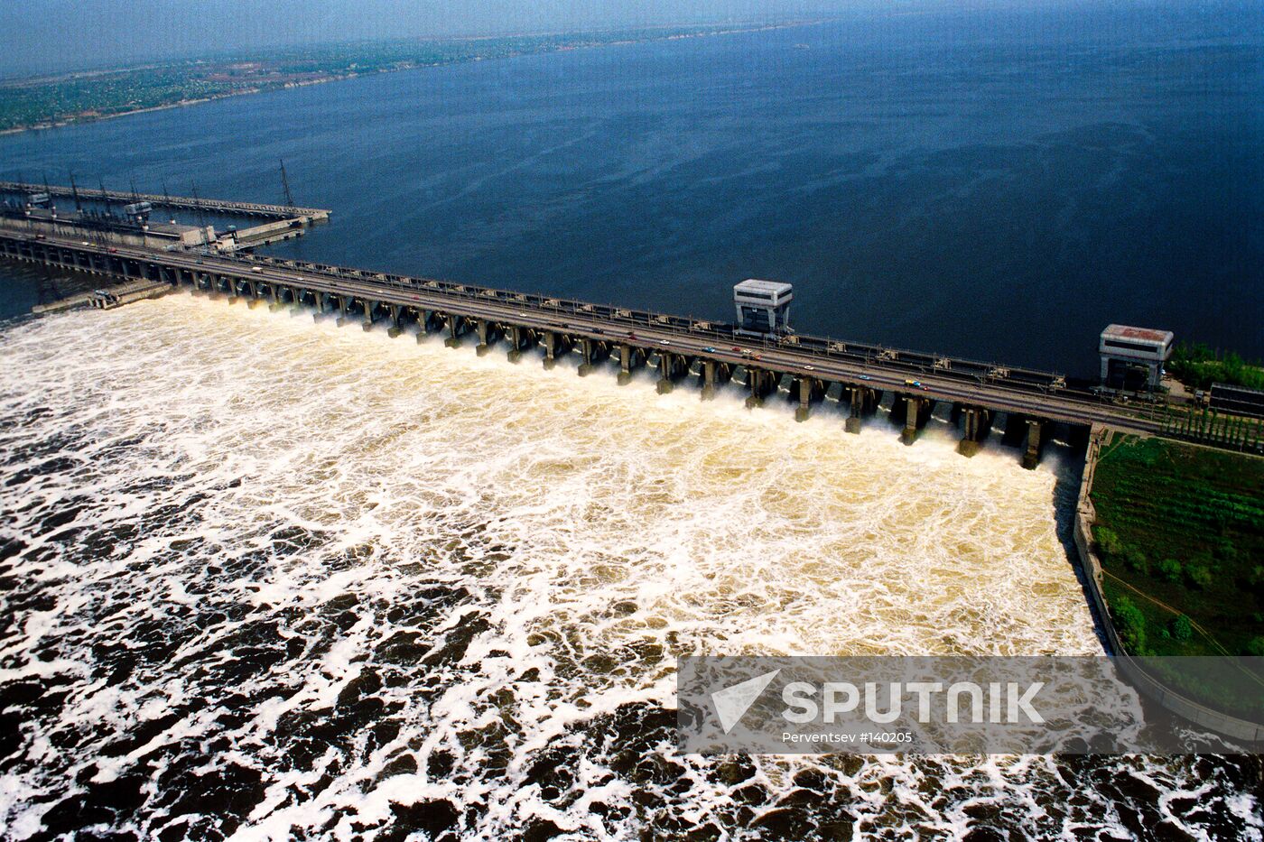 VOLGA SPRING FLOOD VOLZHSKAYA HYDRO 