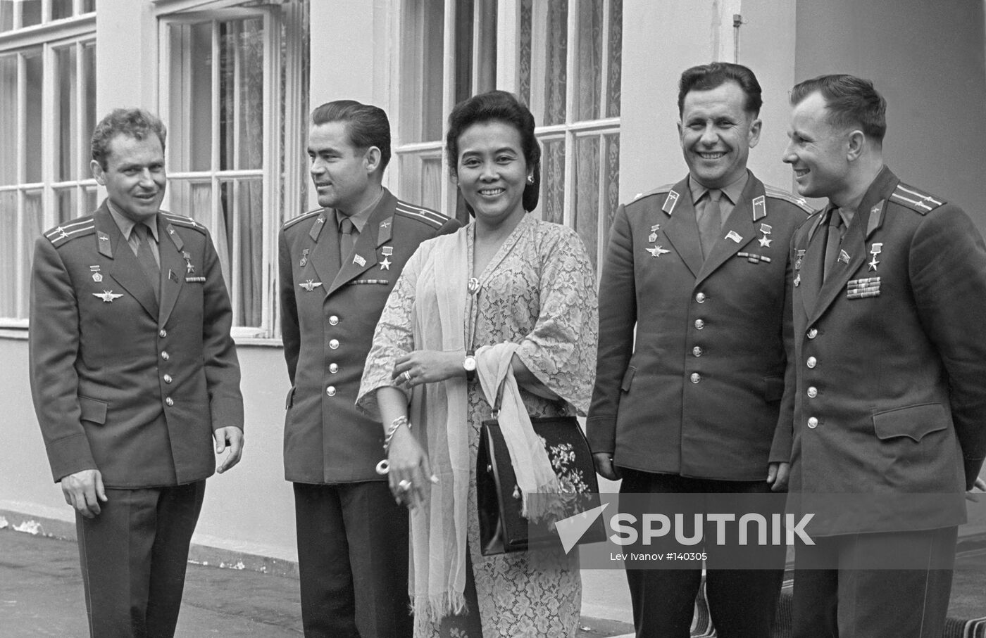WIFE YANI INDONESIA COSMONAUTS USSR