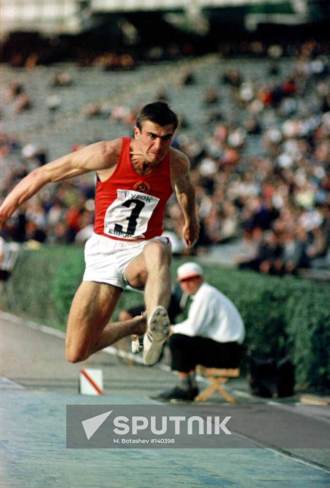 VIKTOR SANEEV JUMP 