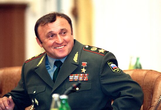 PAVEL GRACHEV DEFENSE MINISTER