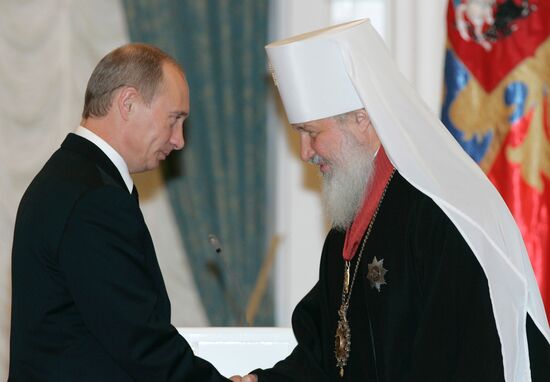 VLADIMIR PUTIN METROPOLITAN KIRILL