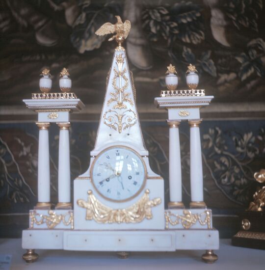 CLOCK WESTERN EUROPE HERMITAGE MUSEUM EXHIBITION