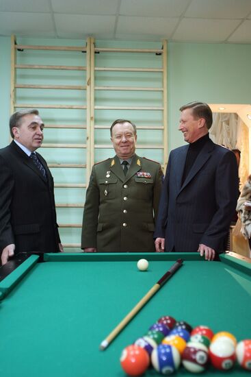 Sergei Ivanov visiting the social service center 