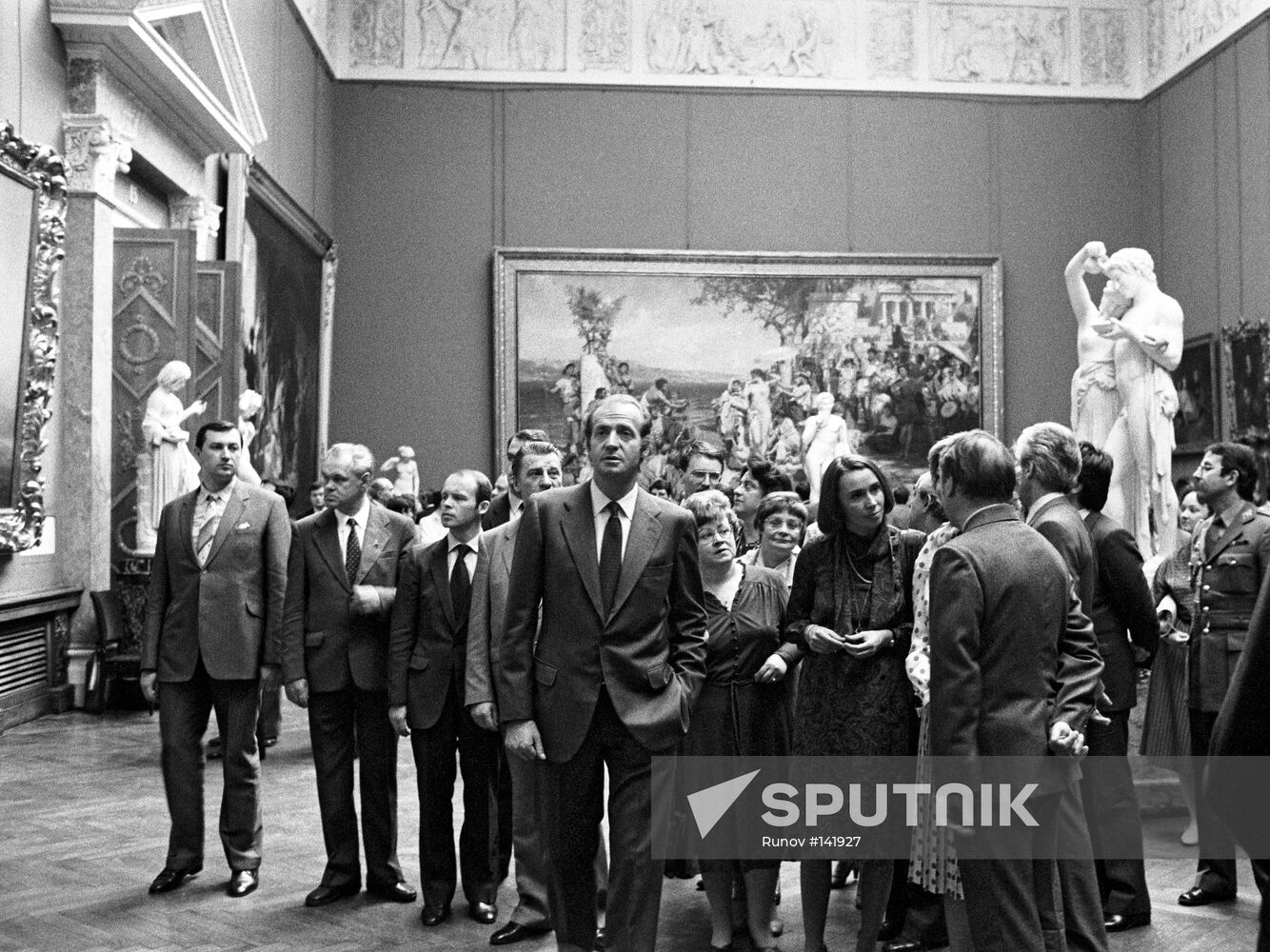 KING SPAIN CARLOS I  QUEEN SOFIA RUSSIAN MUSEUM 