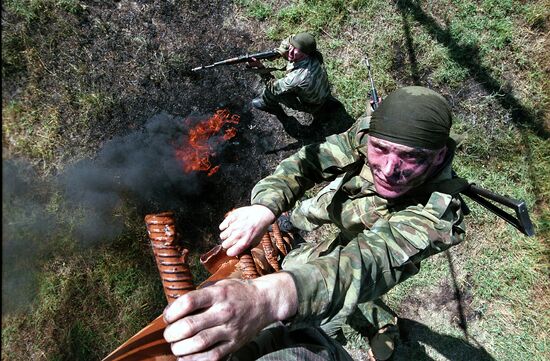 TAJIKISTAN RUSSIAN TROOPS SOLDIERS DRILLS