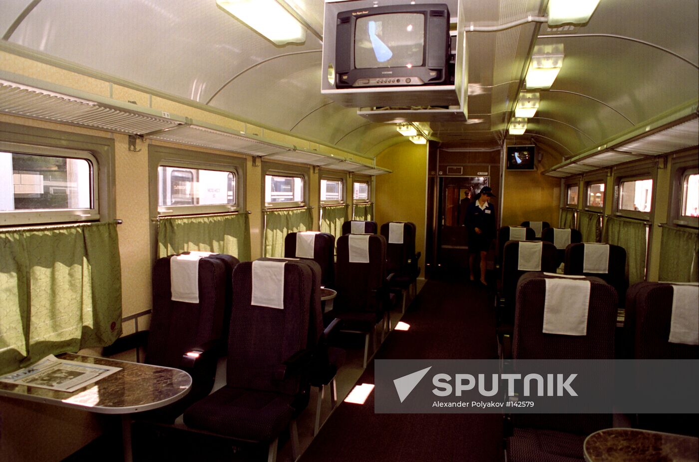 TRAIN FIRST-CLASS CAR