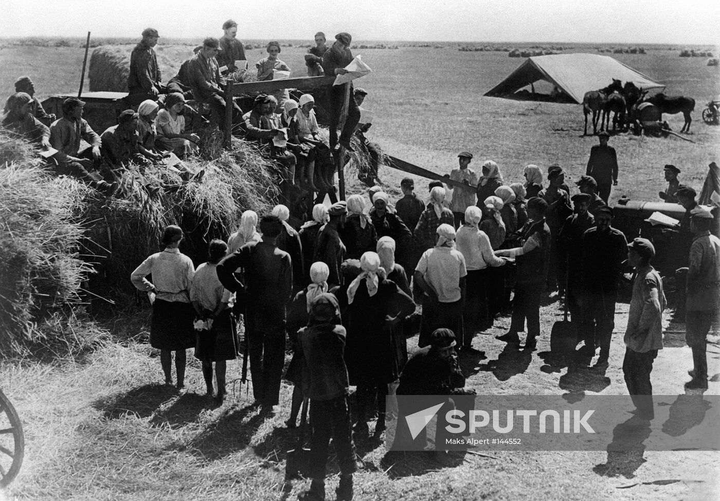 UKRAINE COUNTRYSIDE COLLECTIVIZATION
