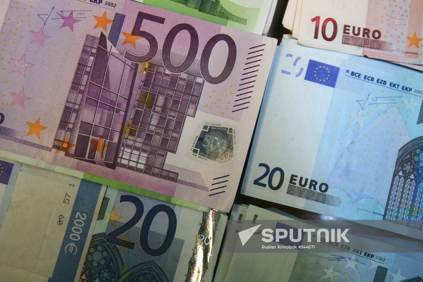 BANKNOTES