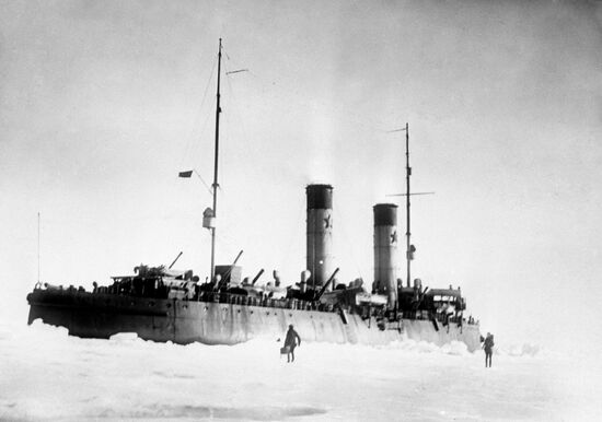 "KRASIN" ICE BREAKER ARCTIC RESCUE NOBILE