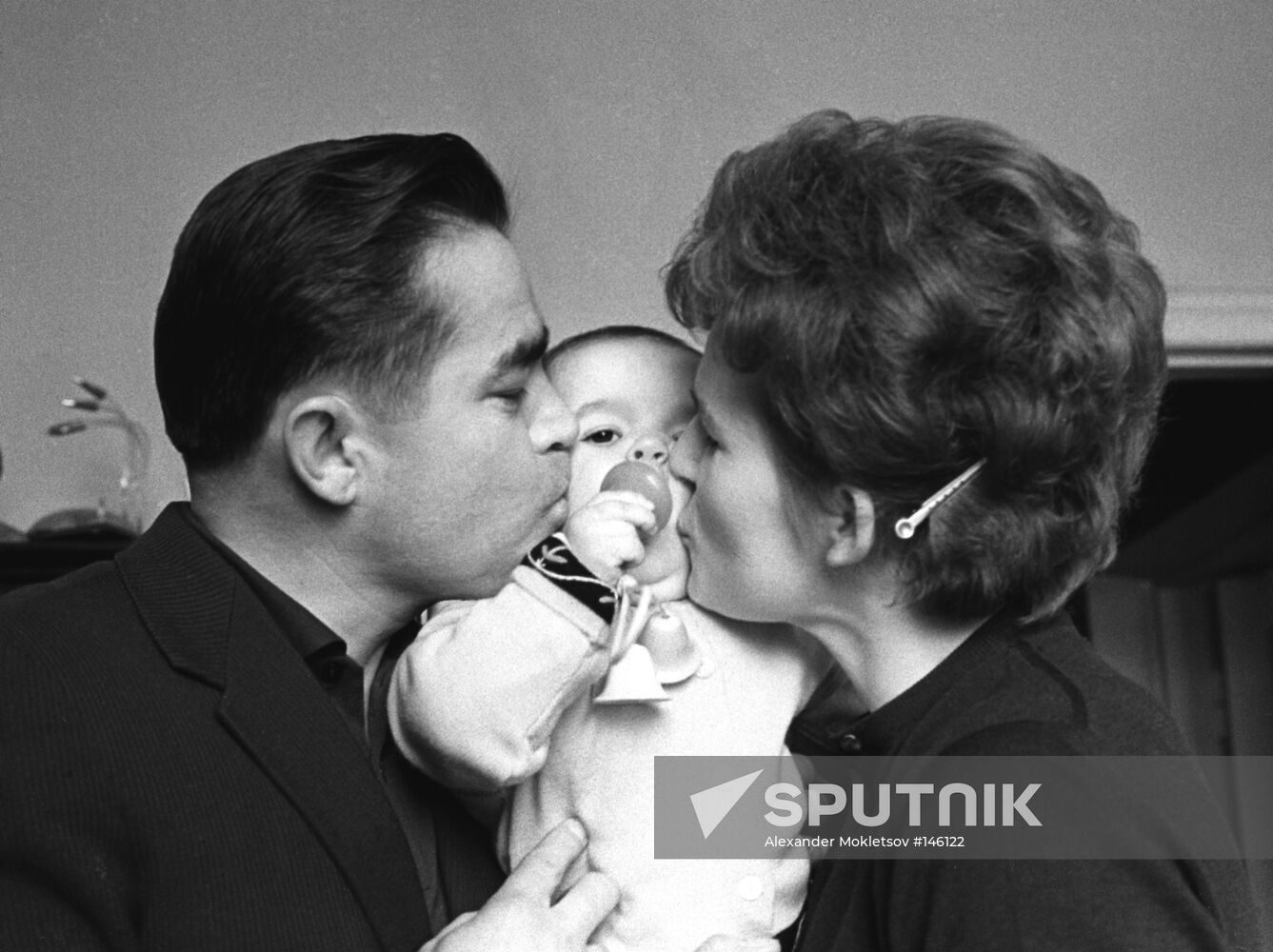 Andrian Nikolayev and Valentina Tereshkova with their daughter