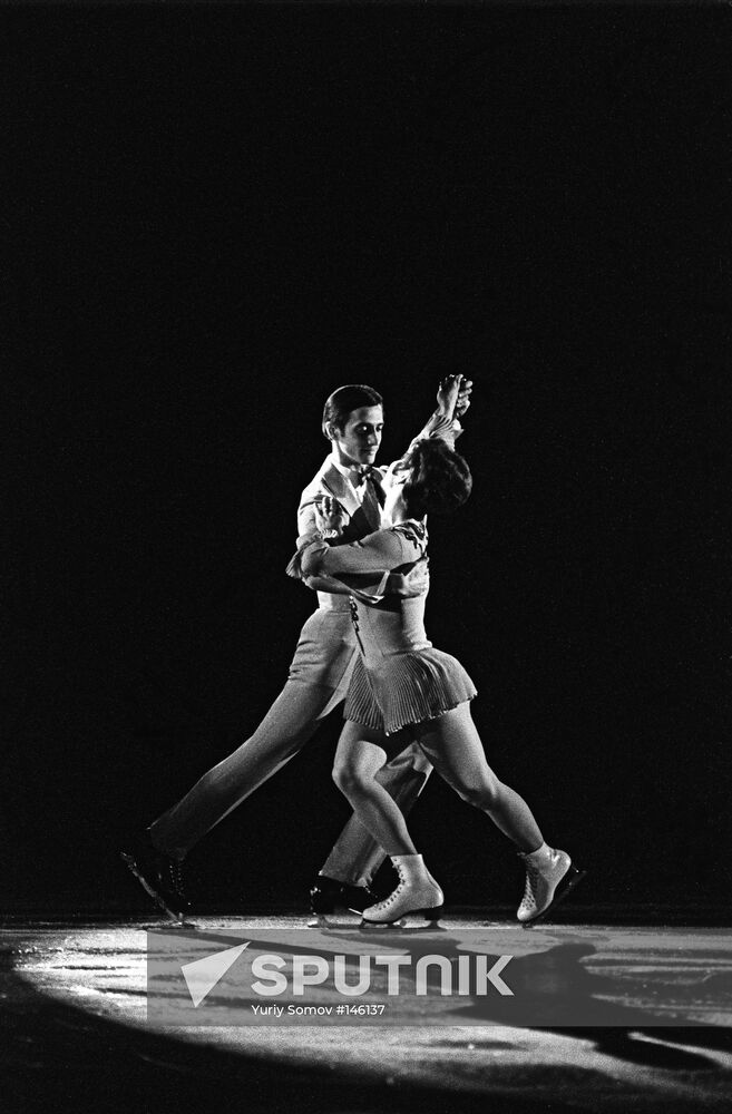 PAKHOMOVA GORSHKOV PERFORMANCE