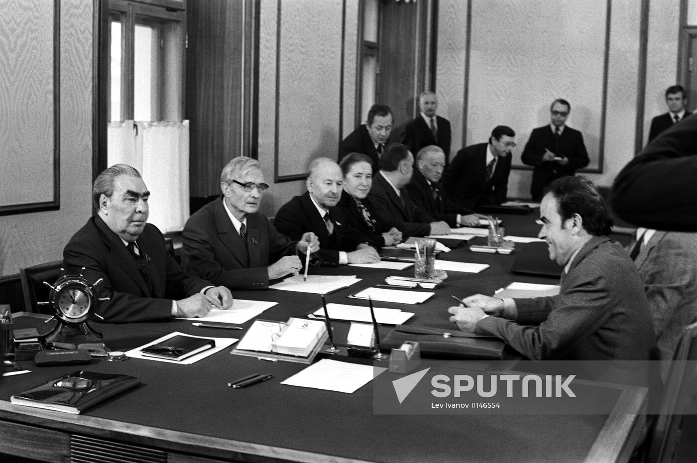 GEORGE MARCHE VISIT U.S.S.R. LEONID BREZHNEV TALKS 